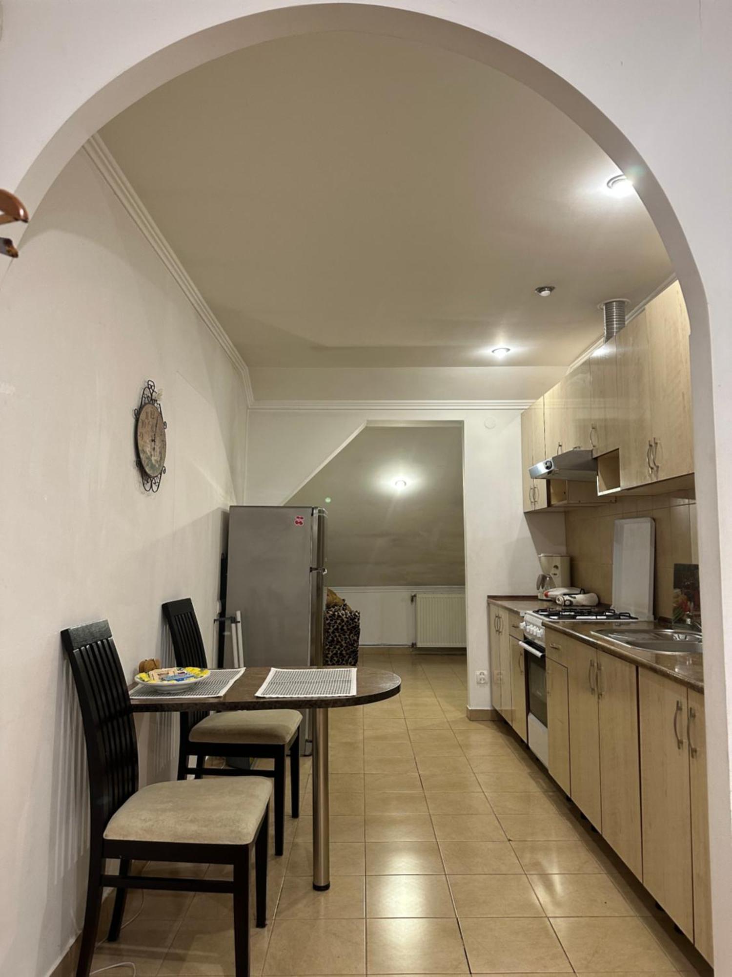 Apartment Kostyushka リヴィウ エクステリア 写真